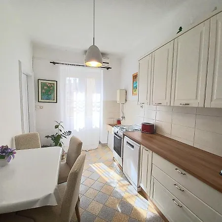 Centar Park Apartamento *